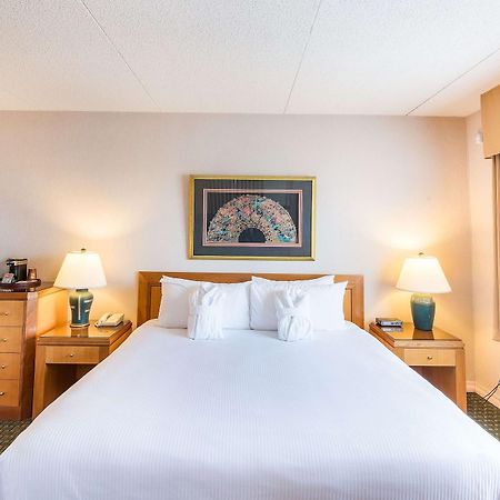 Ramada By Wyndham Thunder Bay Airlane Hotel Εξωτερικό φωτογραφία