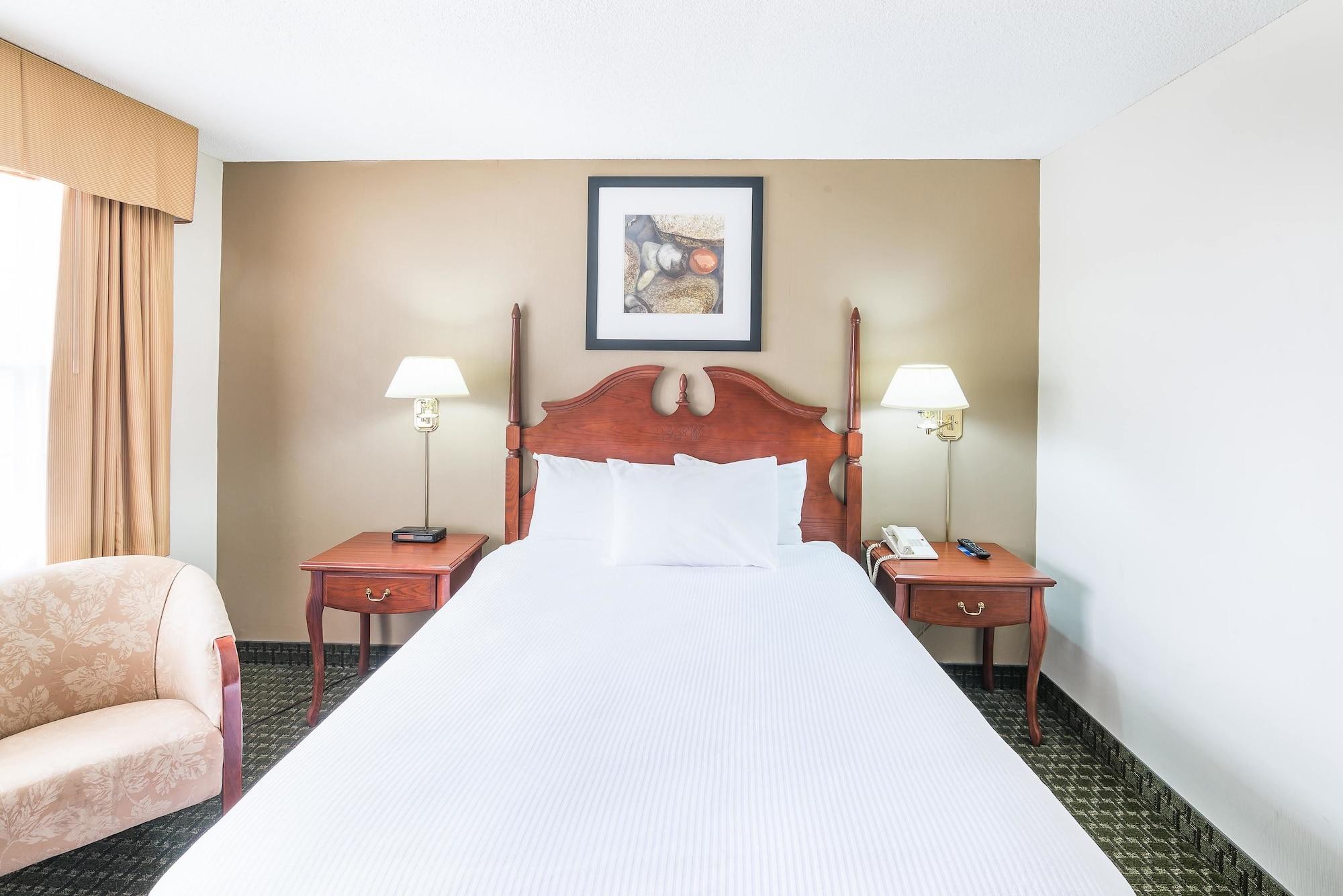 Ramada By Wyndham Thunder Bay Airlane Hotel Εξωτερικό φωτογραφία