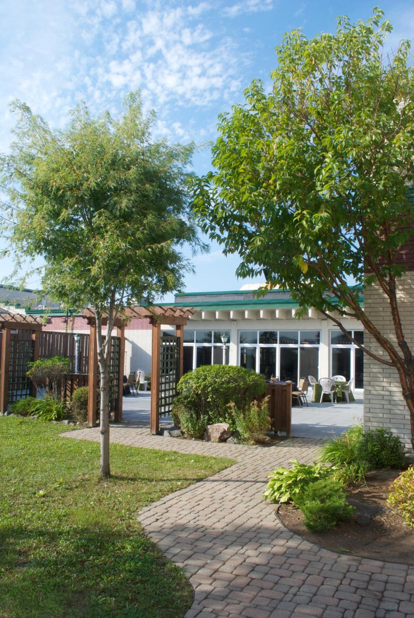 Ramada By Wyndham Thunder Bay Airlane Hotel Εξωτερικό φωτογραφία