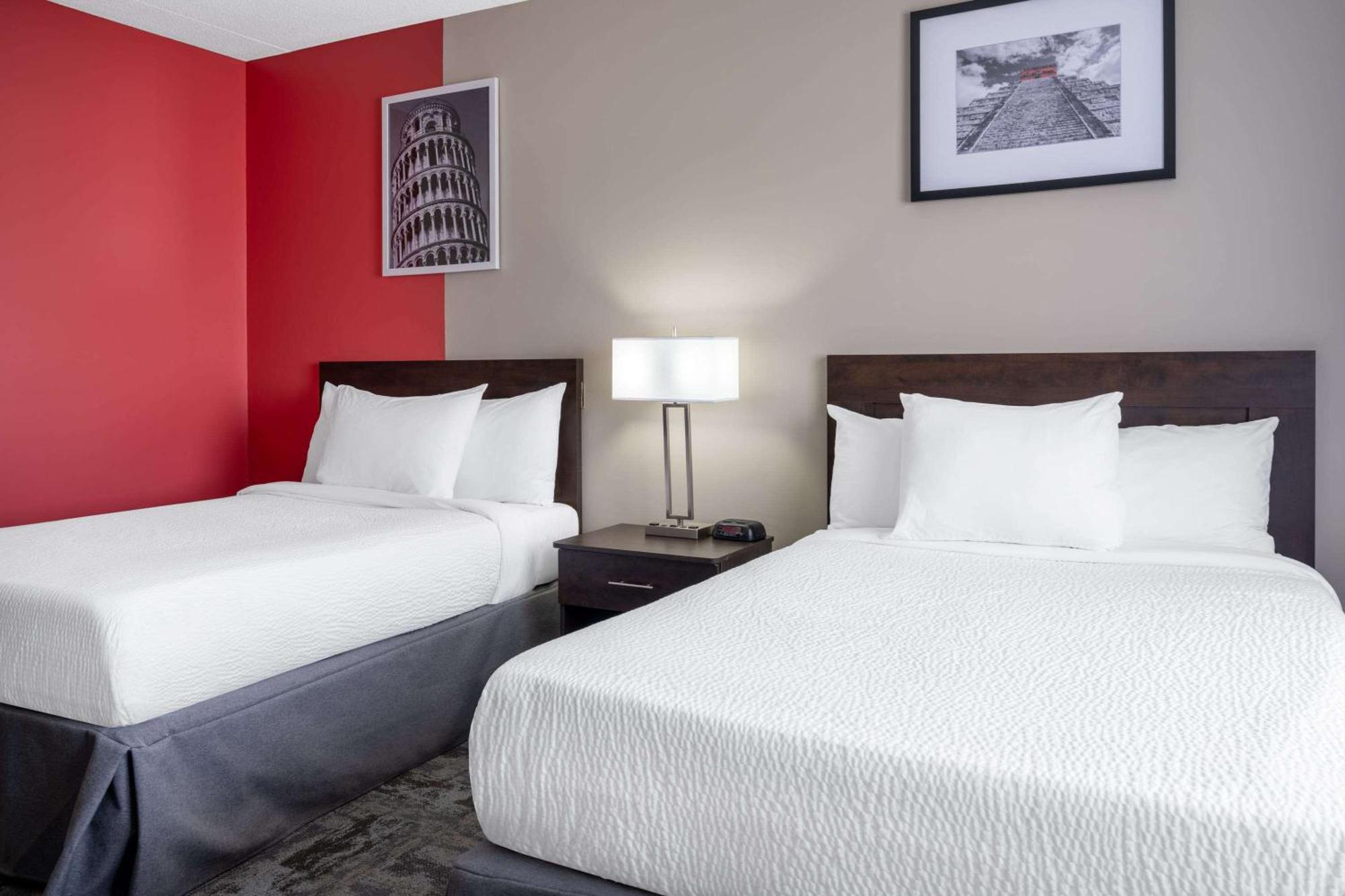 Ramada By Wyndham Thunder Bay Airlane Hotel Εξωτερικό φωτογραφία