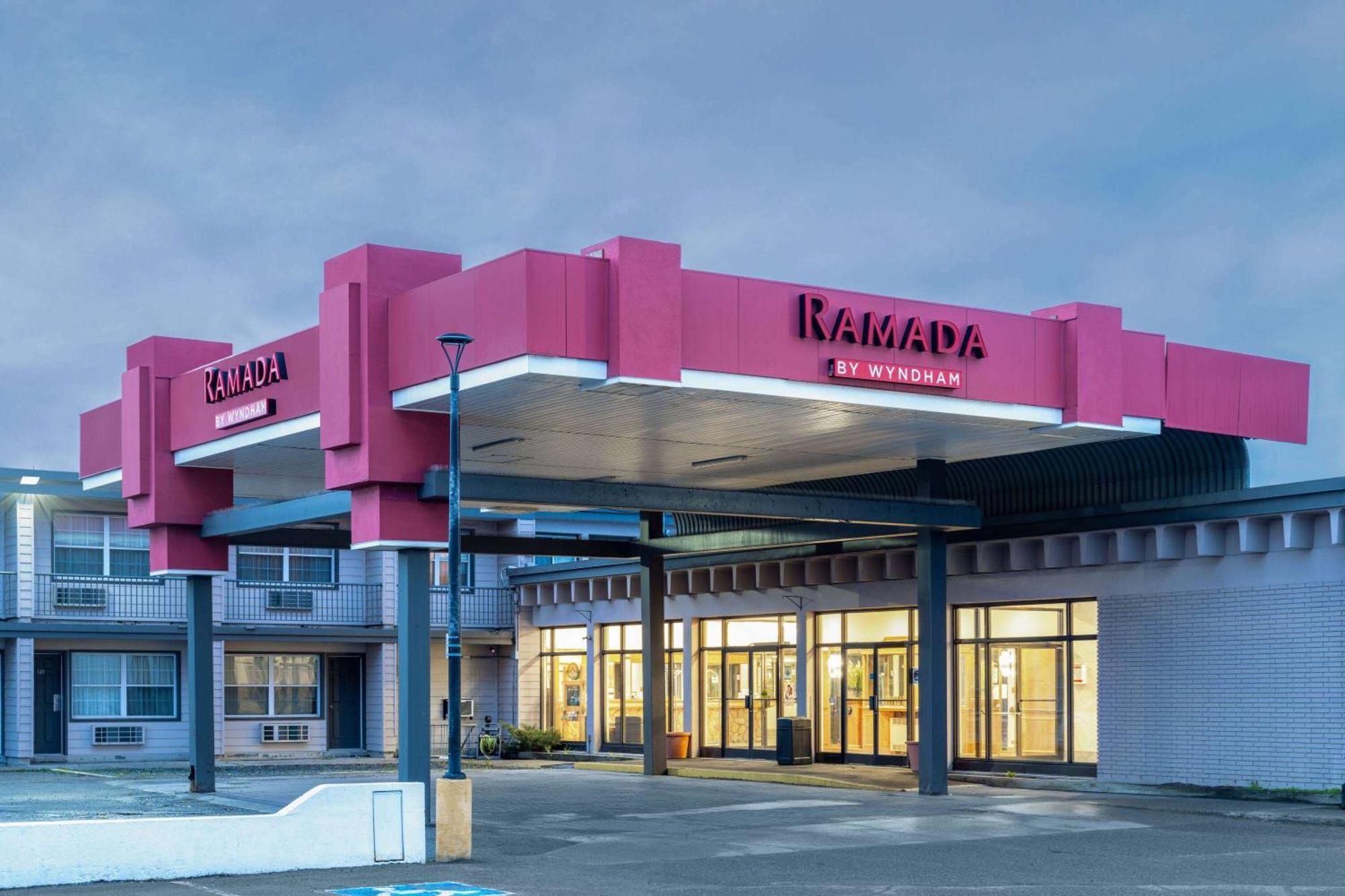 Ramada By Wyndham Thunder Bay Airlane Hotel Εξωτερικό φωτογραφία