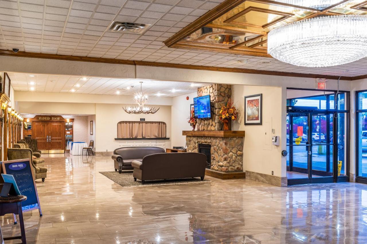 Ramada By Wyndham Thunder Bay Airlane Hotel Εξωτερικό φωτογραφία