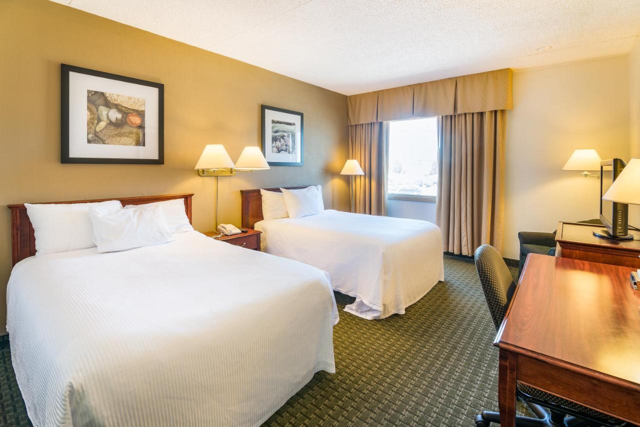 Ramada By Wyndham Thunder Bay Airlane Hotel Εξωτερικό φωτογραφία