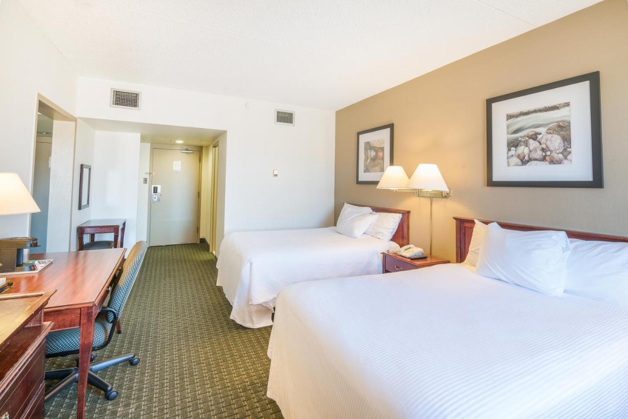 Ramada By Wyndham Thunder Bay Airlane Hotel Εξωτερικό φωτογραφία